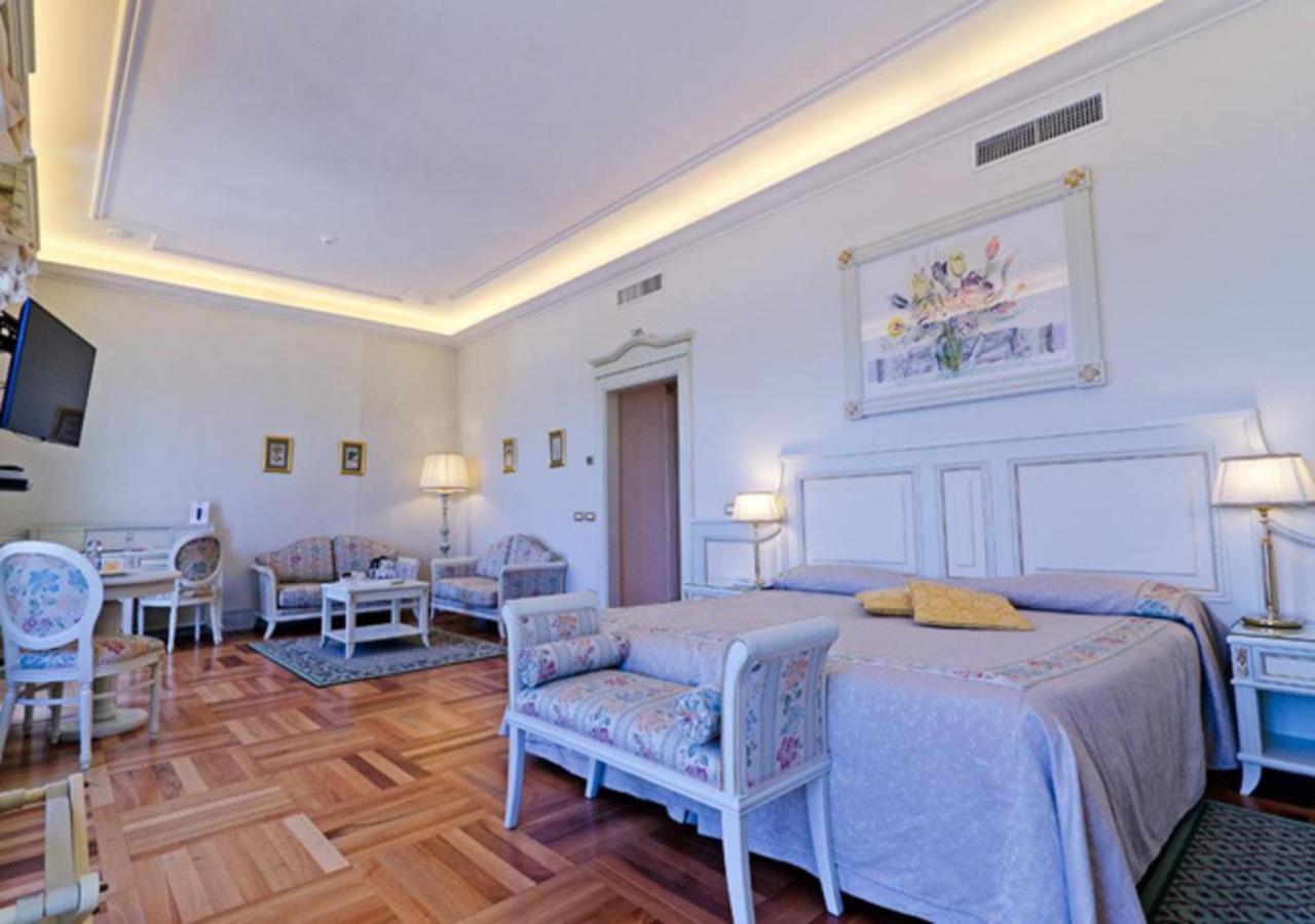 Hotel De Paris Sanremo Luaran gambar