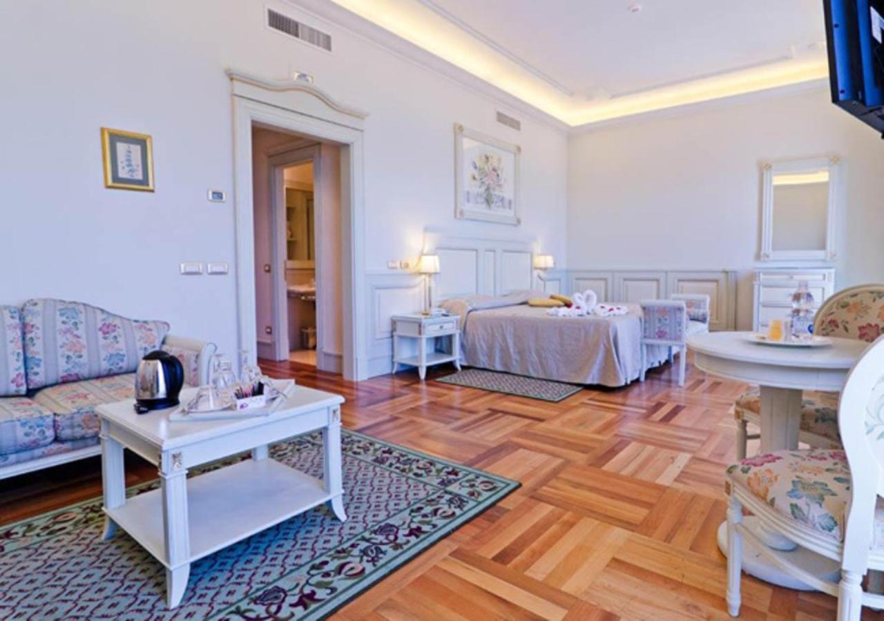Hotel De Paris Sanremo Luaran gambar