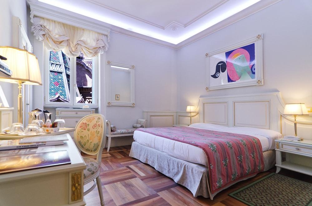 Hotel De Paris Sanremo Luaran gambar