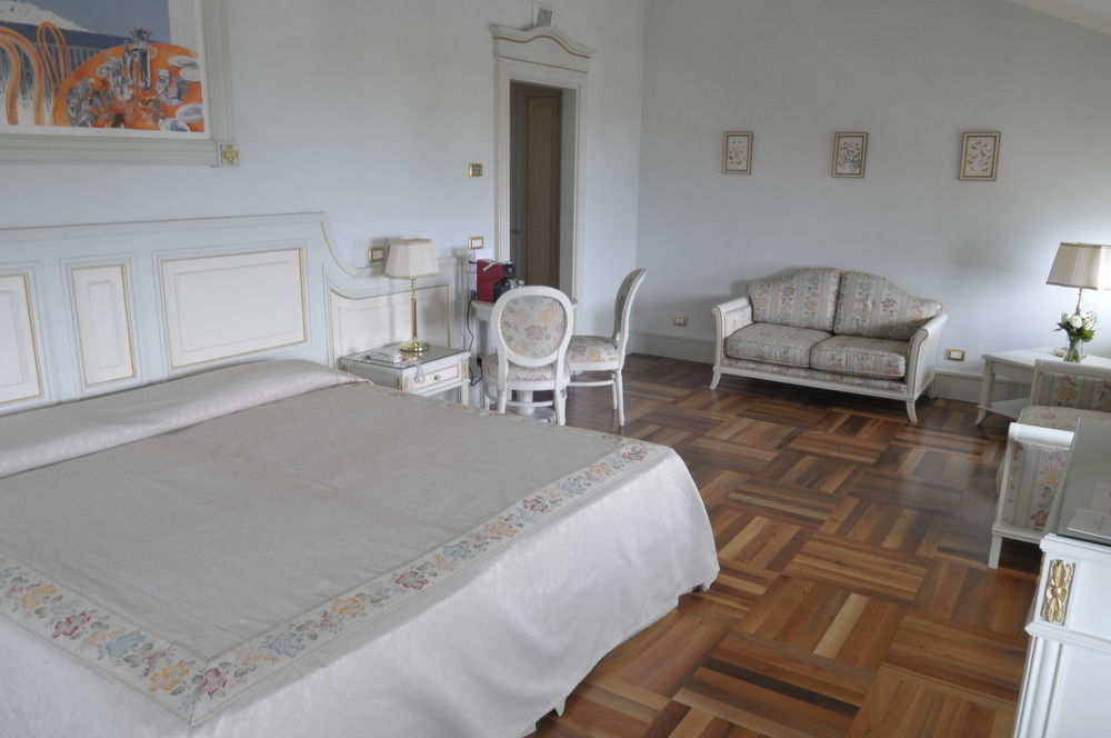 Hotel De Paris Sanremo Luaran gambar